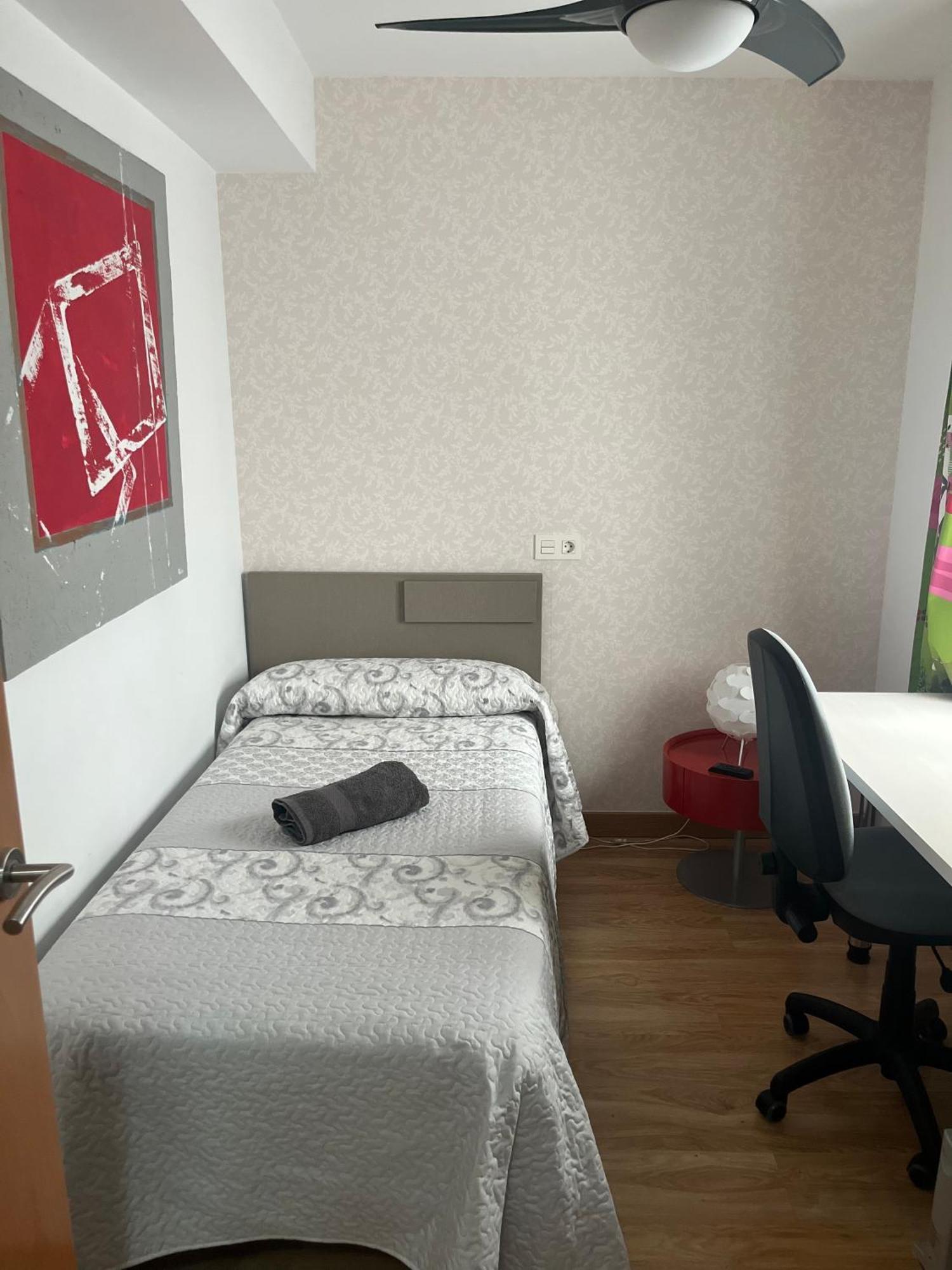 Bonito Apartamento En Granada Luaran gambar