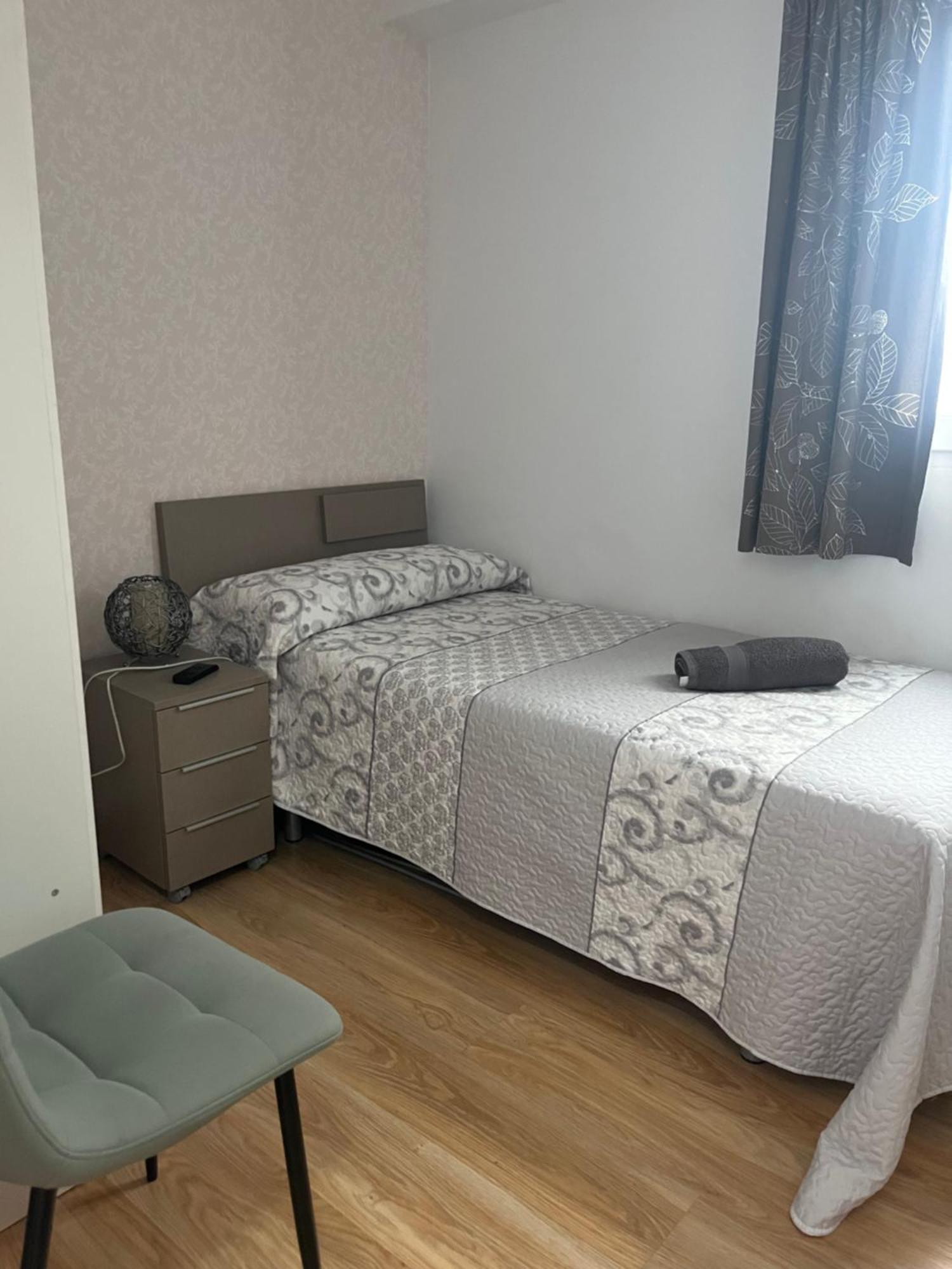 Bonito Apartamento En Granada Luaran gambar